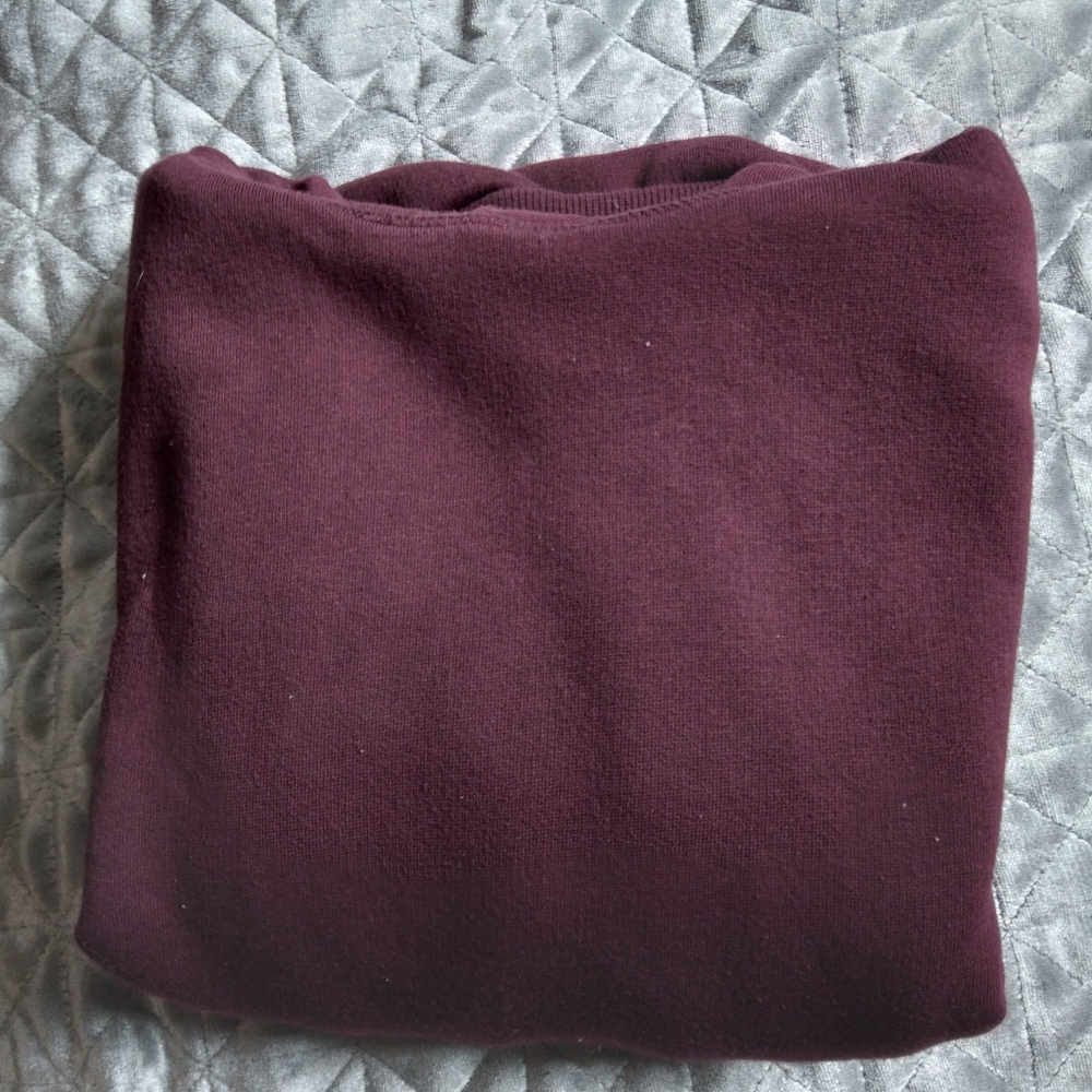 Hoddie - Picture 2 of 6